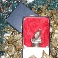 sleepy elf christmas bottle stopper